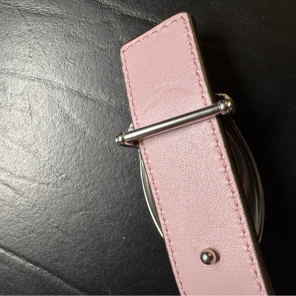 Coach Gray and Lavender Reversible Leather Belt with Silver Buckle - Picture 4 of 9